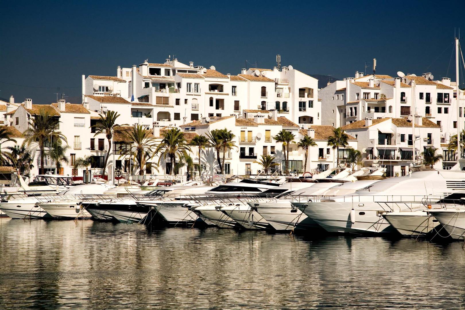 Puerto Banús: propiedades y estilo de vida